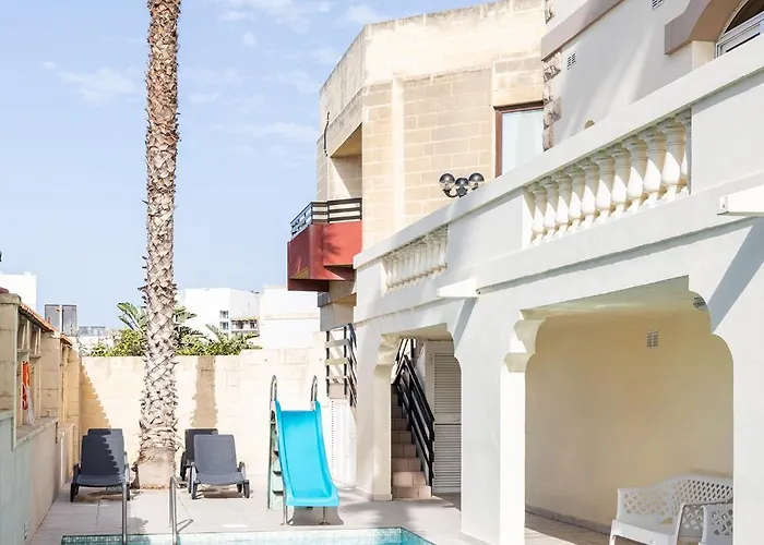 In St Julian's With Private Pool By Arco Collection Вилла Сент Джулианс