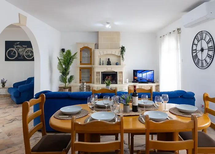 Вилла In St Julian's With Private Pool By Arco Collection *