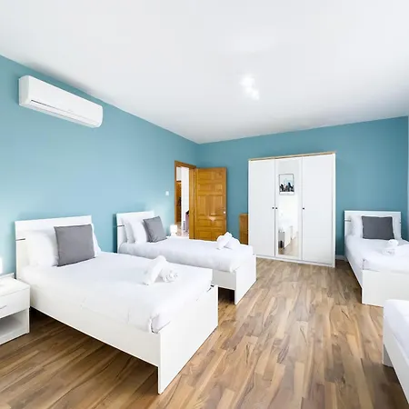 Villa In St Julian's With Private Pool By Arcobnb San Ġiljan