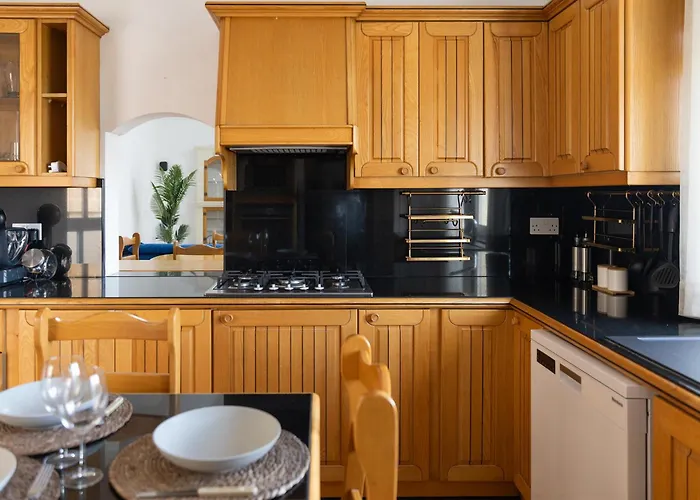 Willa In St Julian's With Private Pool By Arco Collection *